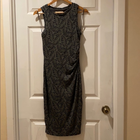 Loft Palm Sleeveless Side Shirred Dress - Picture 4 of 11